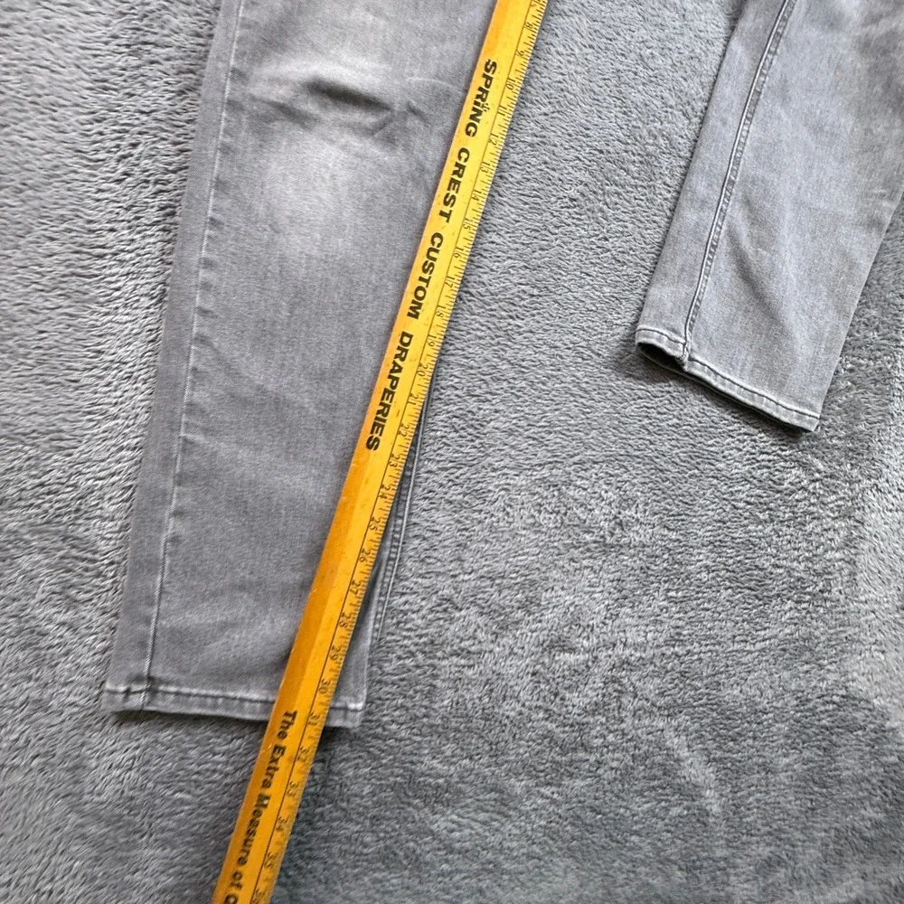 Levis 541 Jeans Mens 31x32 Gray Excellent Athletic Fit Stretch Cotton Denim